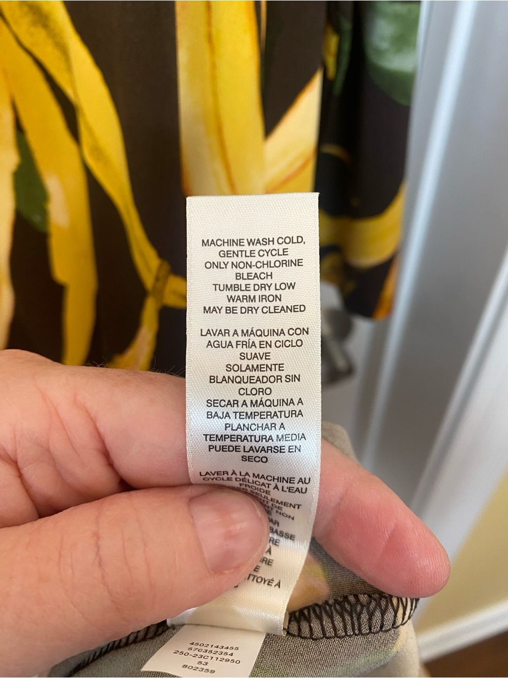 Chico’s Tropical Leaf Print Vneck Dress Sz 1 (8) Medium Yellow Green Black - Picture 8 of 8